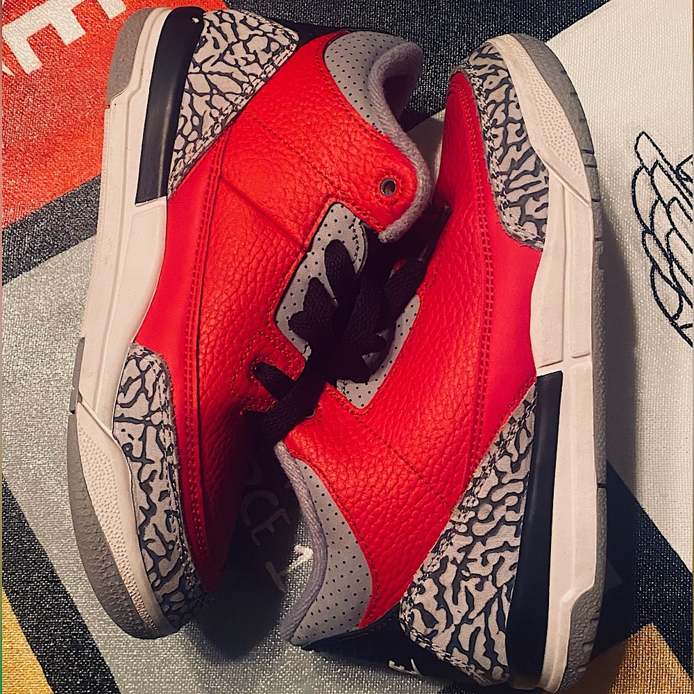 Jordan 3 Retro SE (PS) Sz 2y